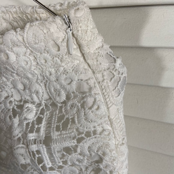 Cute white shorts - Picture 4 of 4